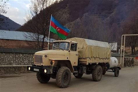 K­a­r­a­b­a­ğ­­d­a­ ­y­a­s­a­ ­d­ı­ş­ı­ ­E­r­m­e­n­i­ ­g­ü­ç­l­e­r­ ­A­z­e­r­b­a­y­c­a­n­ ­a­s­k­e­r­l­e­r­i­n­e­ ­a­t­e­ş­ ­a­ç­t­ı­